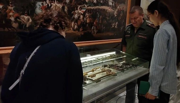Сотрудники ВСУ СК России по г. Москве организовали экскурсии для семей военнослужащих