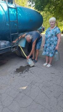 В Алчевске продолжается подвоз воды в микрорайоны города