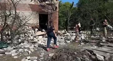 Из-за атаки ВСУ луганская семья лишилась дома