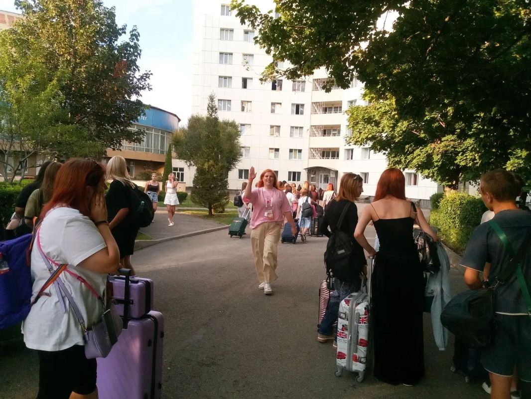 18 ровеньковских старшеклассников отправились в солнечный Ставрополь