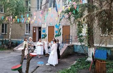 В Антрацитовском муниципальном округе сохраняется высокий уровень контроля за качеством капремонта в образовательных учреждениях: Штаб общественного контроля не прекращает свою деятельность