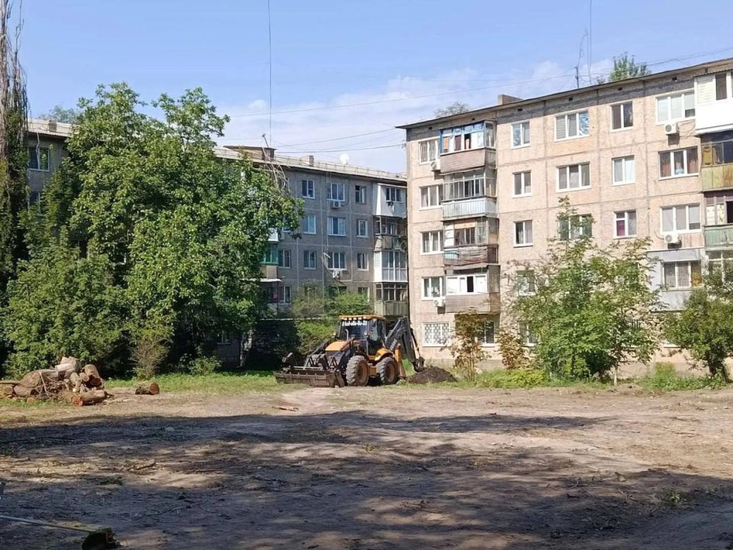 На Солнечном в Луганске появится современная детская площадка