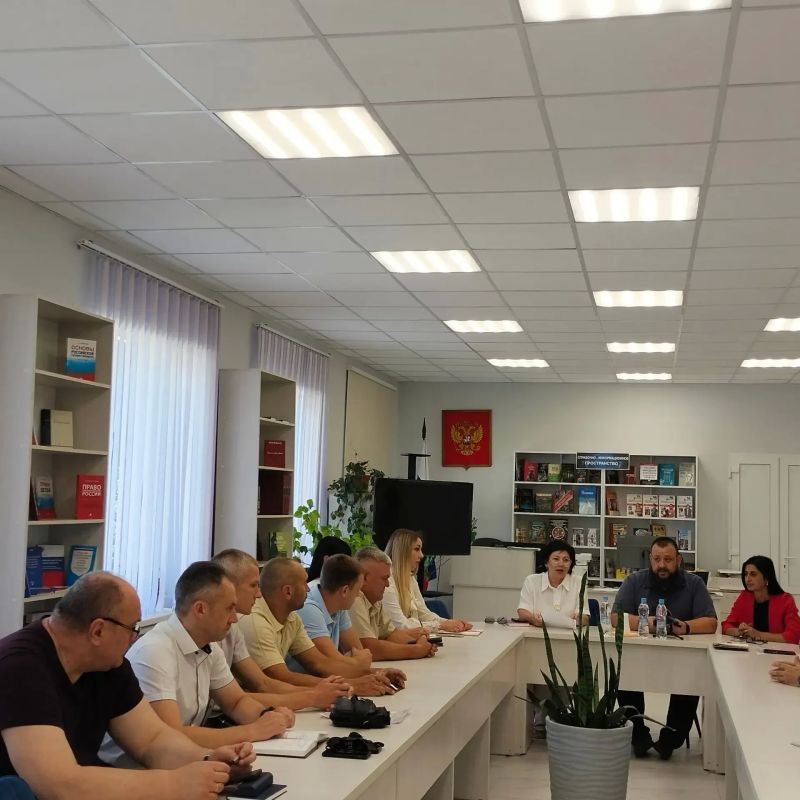 В Ровеньках состоялась рабочая встреча депутата Народного Совета Луганской Народной Республики Ивана Санаева