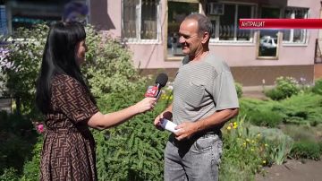 В Антраците на завершающем этапе работа по укладке нового тротуара по центральным улицам города