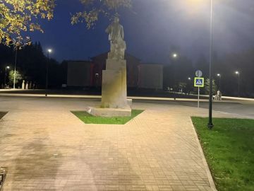 В Молодогвардейске продолжается благоустройство улицы Ленина