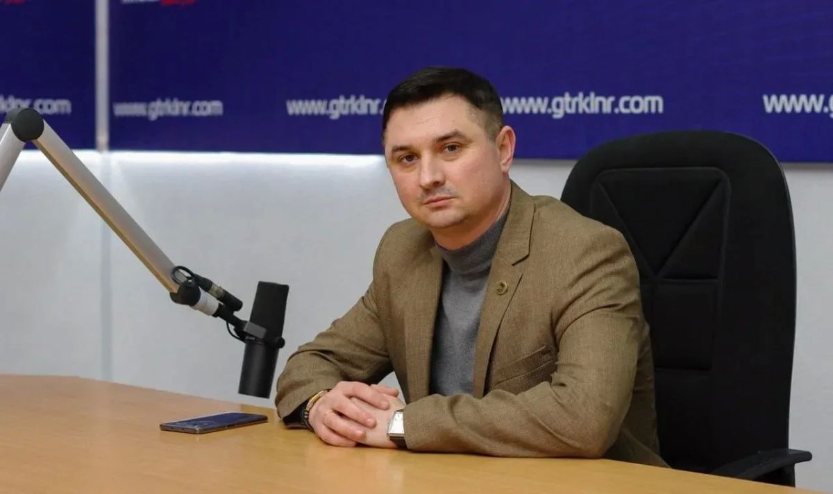 Владимир Чернев: Сегодня свой день рождения отмечает Уваров Максим Анатольевич – заместитель Председателя Народного Совета Луганской Народной Республики