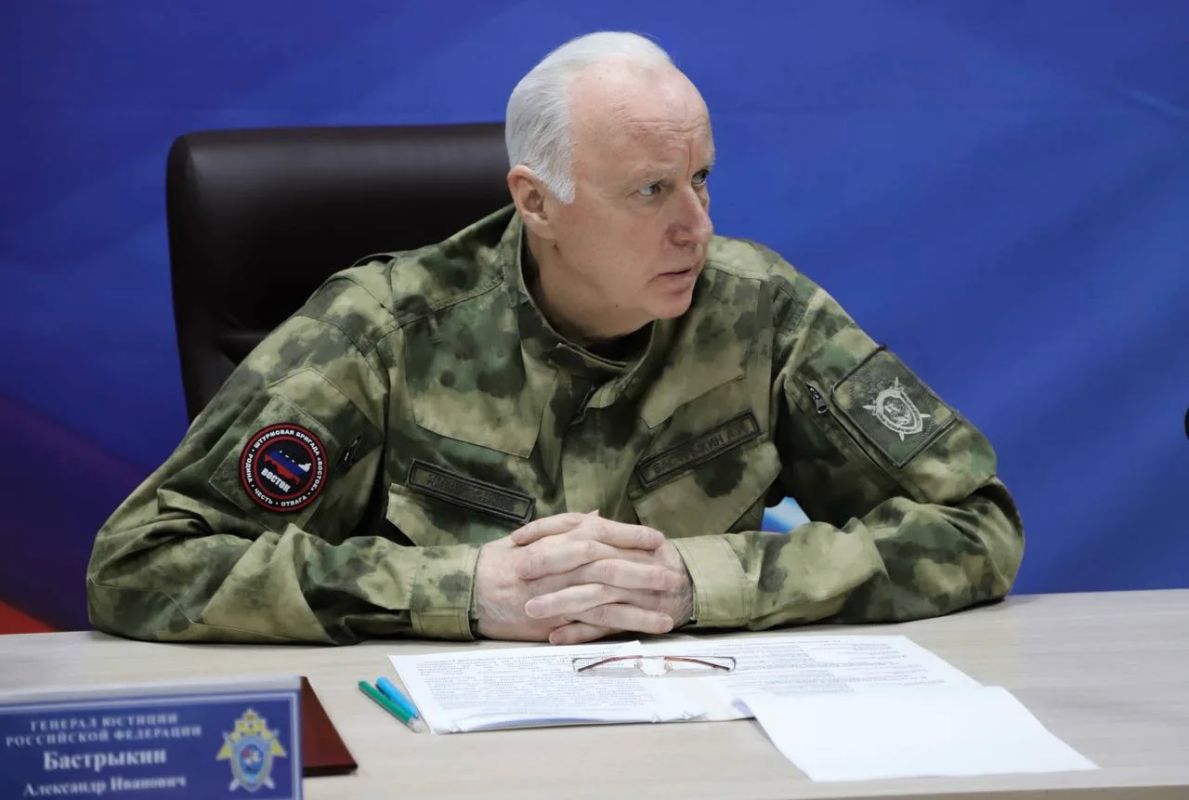 Председатель СК РФ Александр Бастрыкин провел оперативное совещание в Луганске