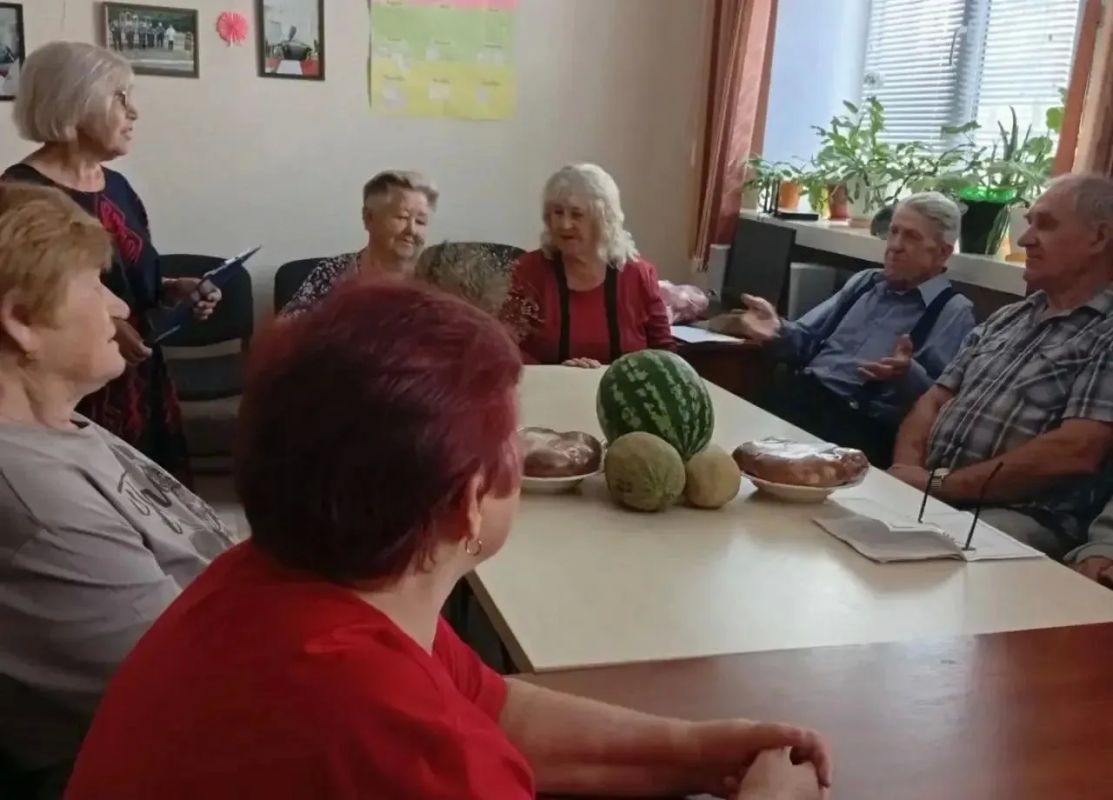 Август — время щедрых традиций: как прошел фольклорный час в Новоайдарской библиотеке