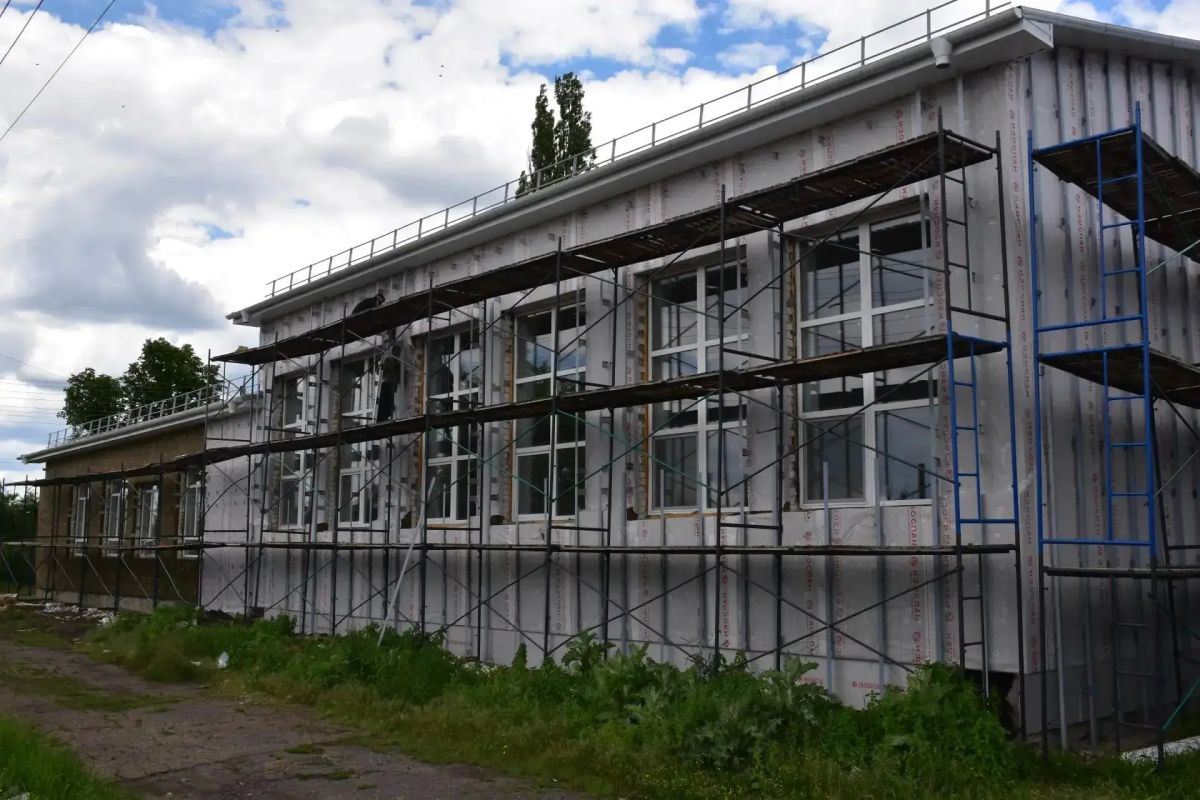 В ЛНР к 1 сентября откроют 15 школ после капремонта