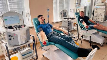 «Za наших»: Жители республики сдают кровь для участников СВО