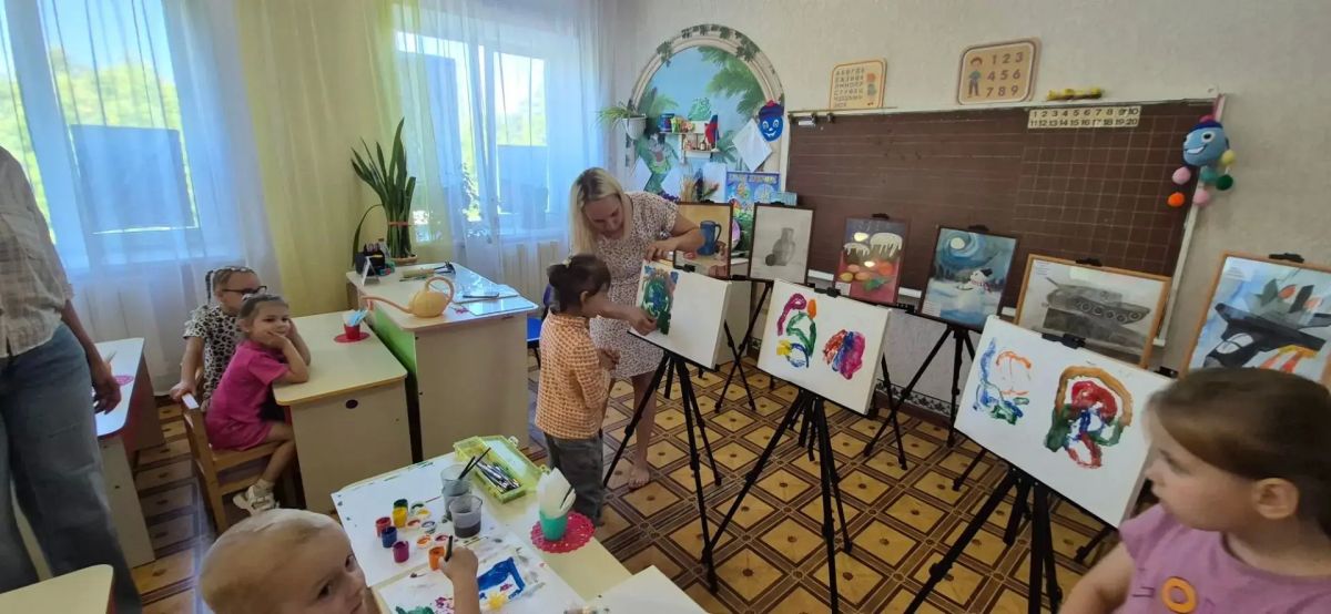 В ясли-саду «Буратино» прошёл мастер-класс преподавателей Зоринской детской школы искусств