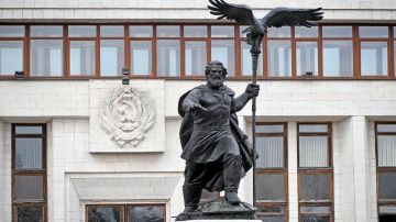 17 августа. 1489. Вятские земли вошли в состав единого русского государства