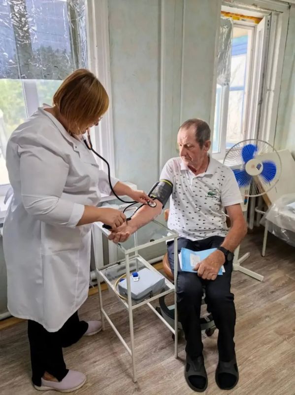 В рамках нацпроекта специалисты Новопсковской ЦРМБ осмотрели жителей с.Закотное
