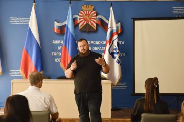 Иван Санаев: Продолжили рабочие встречи в Красном Луче с коллективами предприятий жилищно-коммунального хозяйства