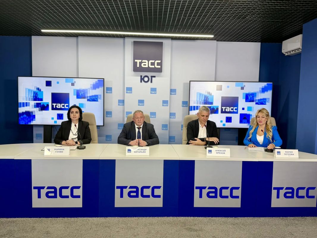 #Прямосейчас в Региональном информационном центре "ТАСС Юг" (г. Ростов-на-Дону) в формате телемоста Ростов – Луганск проходит пресс-конференция, посвященная современным тенденциям развития бариатрической хирургии, которая...