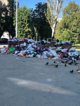 Луганчане снова жалуются на мусорные завалы