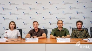 Юристы из Санкт-Петербурга проконсультировали 25 жителей ЛНР в рамках приема граждан