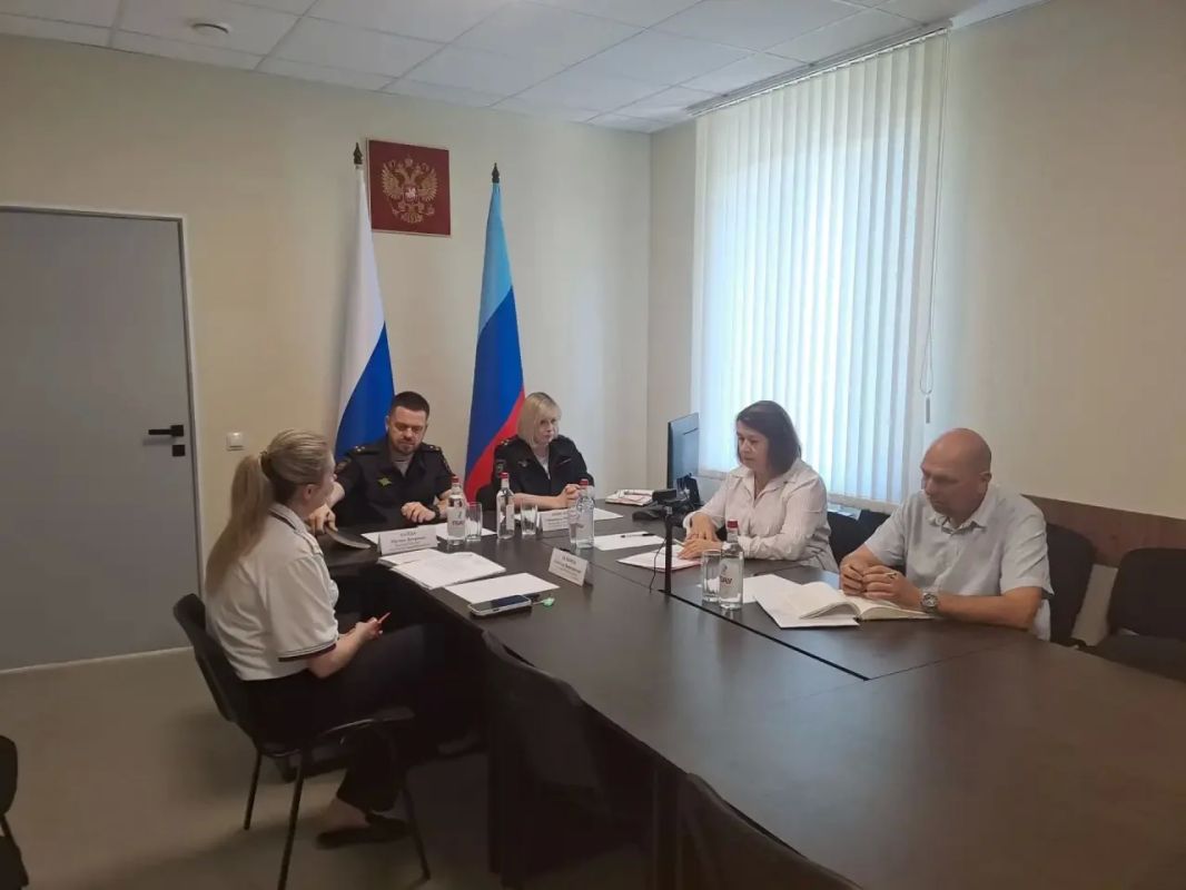 Представители миграционного управления обсудили с налоговиками вопросы работы с патентами