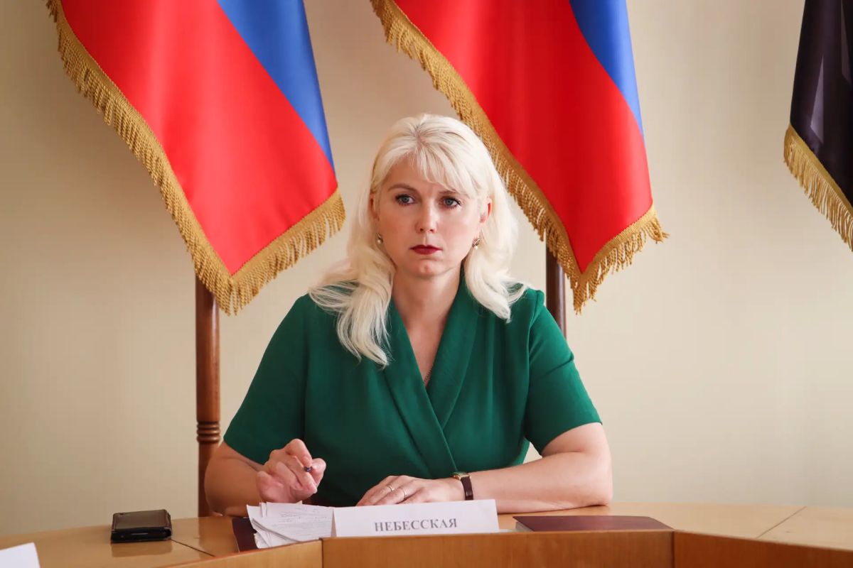 В Стаханове прошло очередное заседание комиссии по делам несовершеннолетних