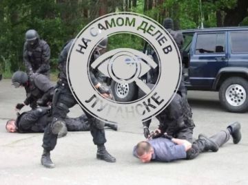 В ЛНР задержали двух мужчин, помогавших СБУ спланировать теракт против главы МВД региона, сообщили в ФСБ
