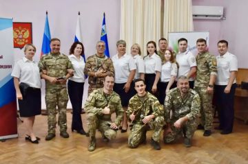В День офицеров брянковские полицейские получили новые звания и благодарности