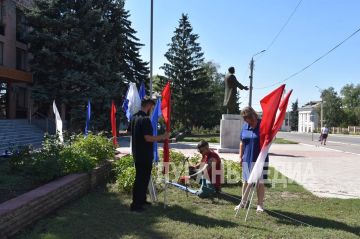 Перевальск готовится встречать День Государственного флага России