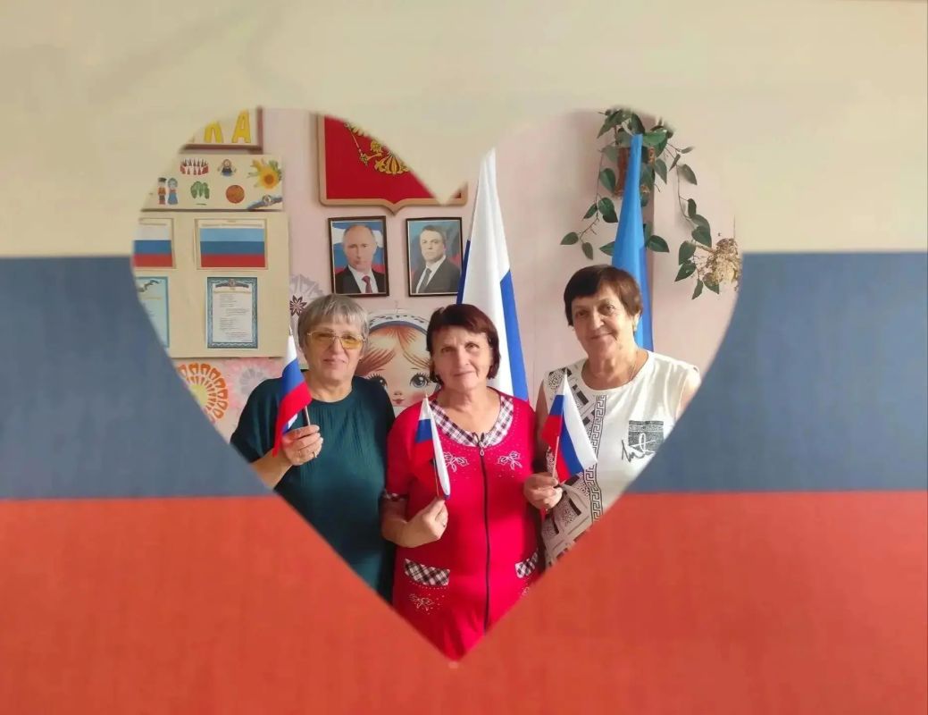 Владимир Чернев: В преддверии Дня государственного флага Российской Федерации в библиотеках нашего округа прошли различные мероприятия, акции и флешмобы