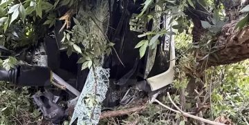 Ещё кадры с места ДТП автобуса Москва — Донецк: после аварии возбуждено уголовное дело Автобус с 43 пассажирами съехал в кювет и перевернулся в Ровеньках. Семь человек получили травмы и были доставлены в больницы...