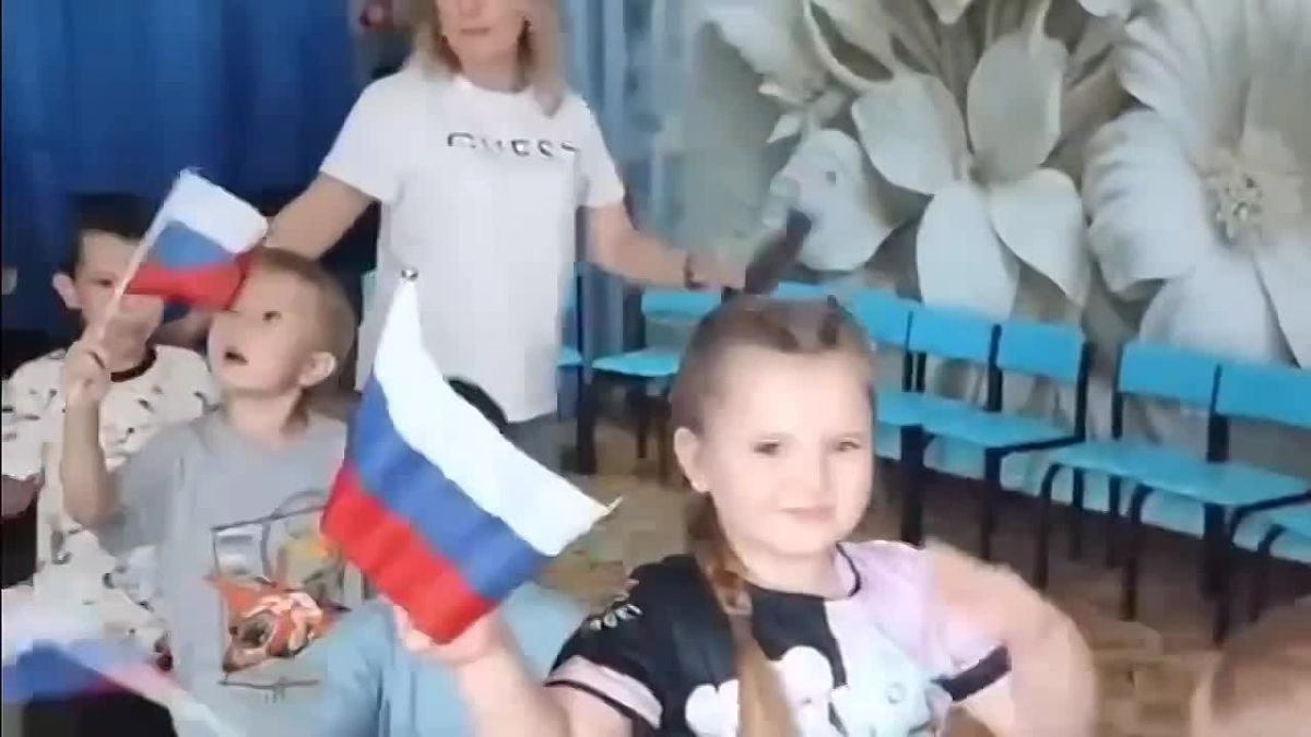 В образовательных учреждениях Краснодонщины патриотическому воспитанию подрастающего поколения уделяется особое внимание. Эта работа занимает одно из ведущих мест в системе воспитательной деятельности, ведь именно с самого...