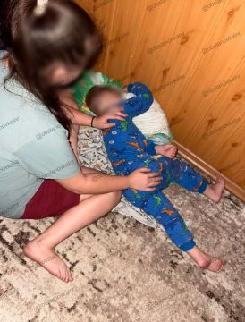 Бедные наши дети… Вместо спокойного сна им снова приходится ночевать в коридорах под звуки взрывов