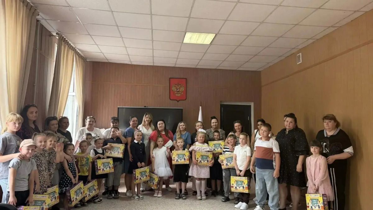 26 августа для полусотни будущих первоклассников городов Брянки и Стаханова стал по-настоящему особенным