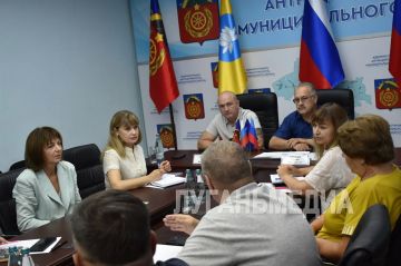 Герой ЛНР, депутат Народного Совета ЛНР Ян Лещенко провел рабочую встречу в Антраците