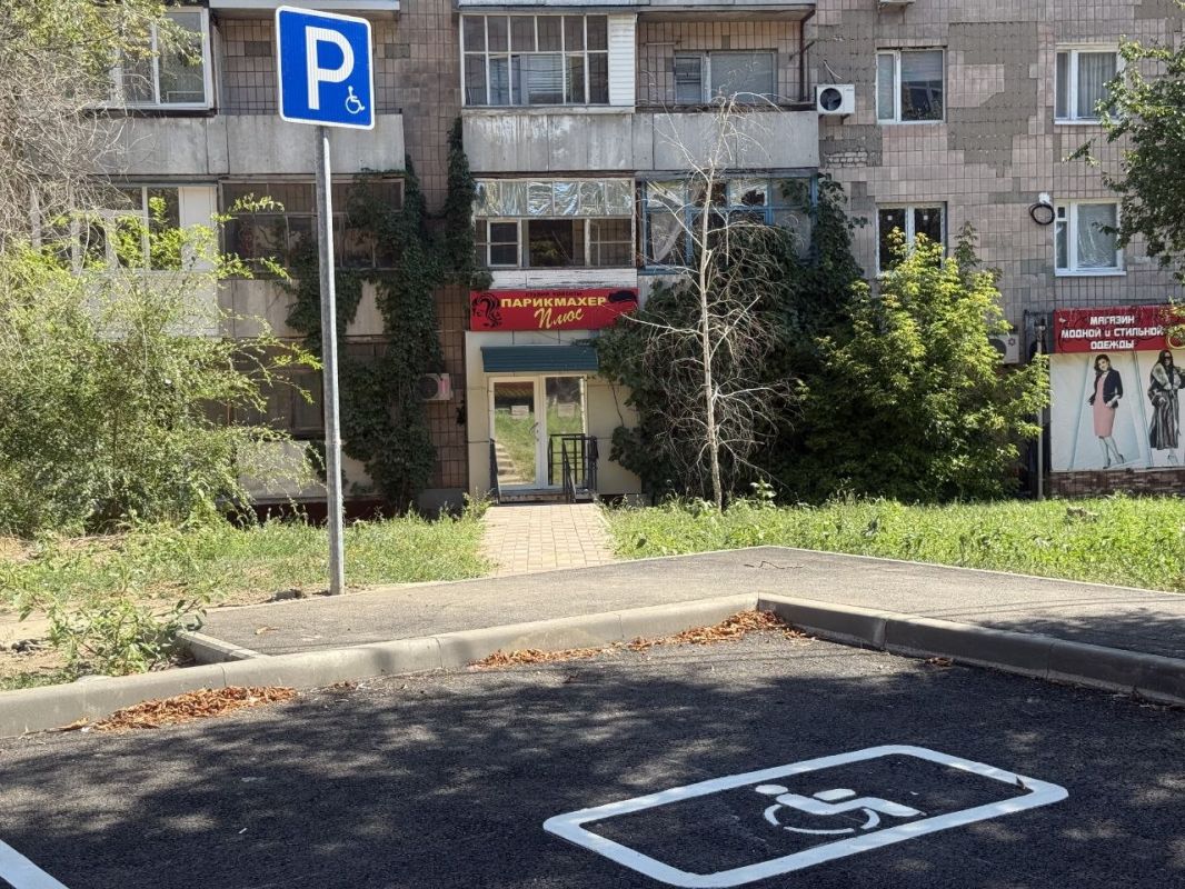 Благоустройство придомовой территории по адресу: г. Краснодон, улица Микроцентр, 25, завершено!