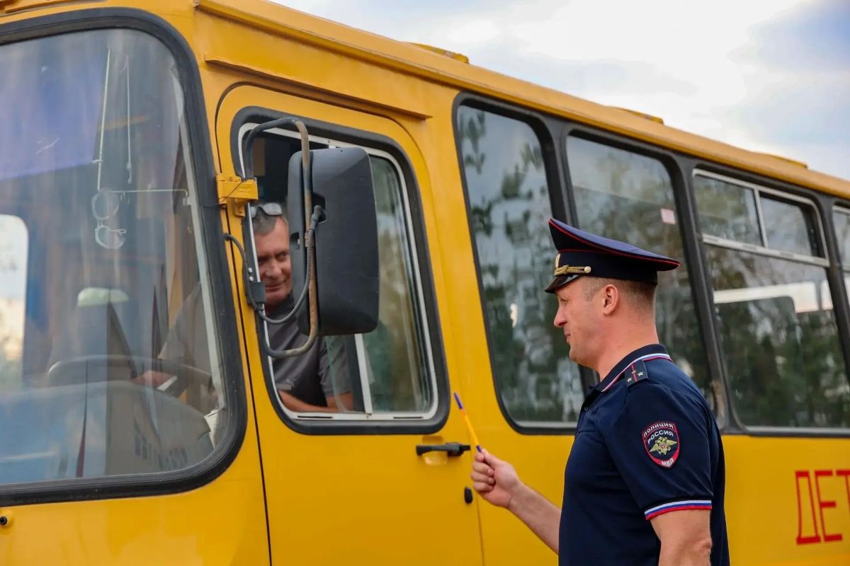 Госавтоинспекция Луганска проводит проверки в преддверии нового учебного года