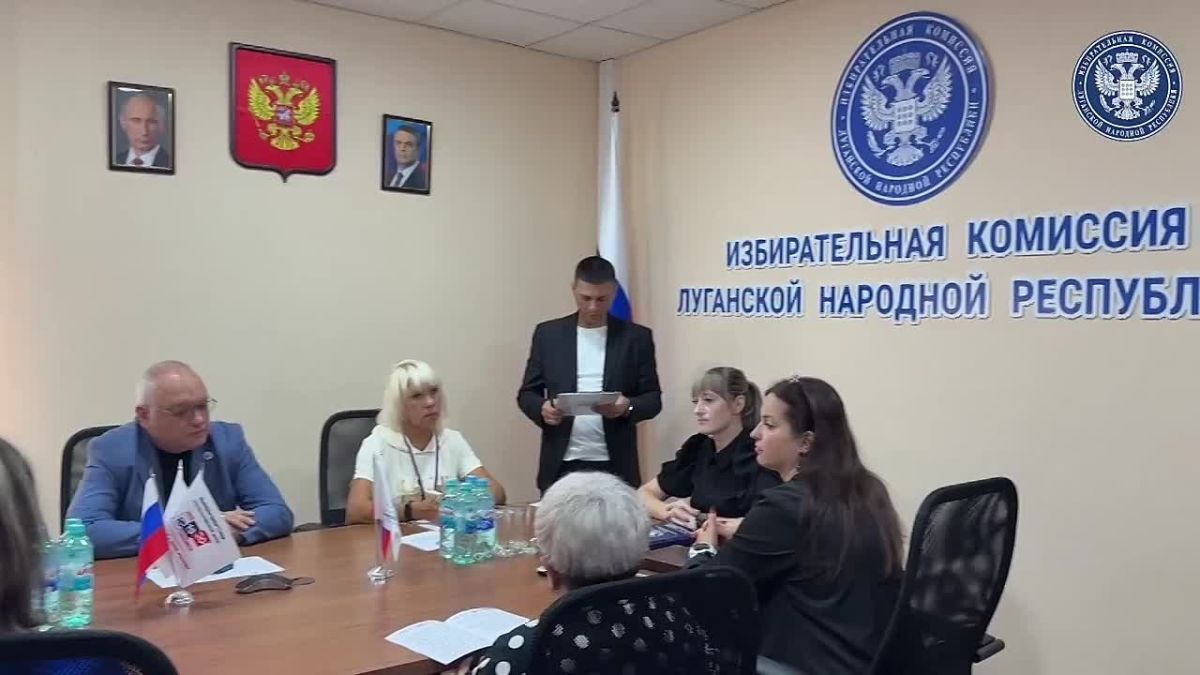 Александр Проценко — кандидат политических наук, доцент кафедры государственного управления ЛГУ имени В. Даля, руководитель регионального отделения Российского общества политологов в ЛНР — о реализации проекта «ИнформУИК»