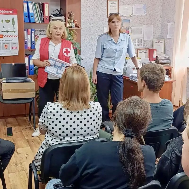 В Перевальске сотрудники полиции провели профилактическое мероприятие для несовершеннолетних