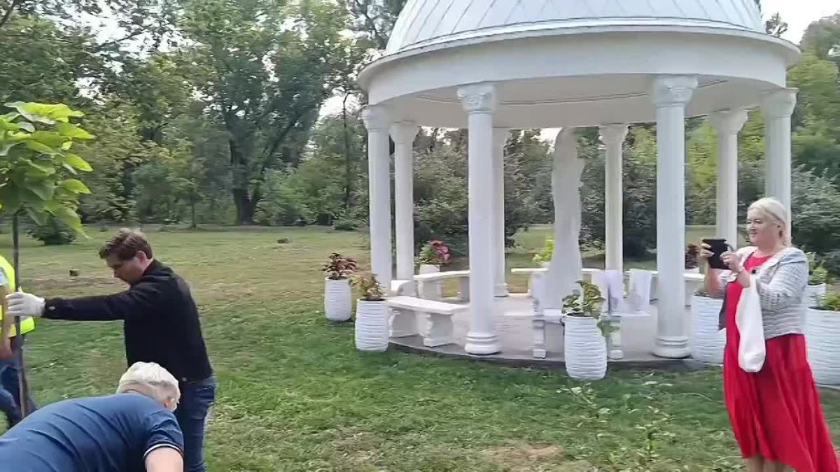 Участники I Окружного муниципального форума "Донбасс зовёт" посетили знаковые места Луганщины