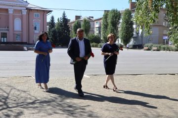 Евгений Бондарь: Сегодня знаменательный и одновременно скорбный день — наша Лутугинщина отмечает 12-ю годовщину освобождения от украинской хунты