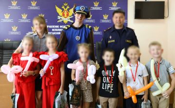 В УФСИН России по ЛНР устроили настоящий праздник для детей сотрудников