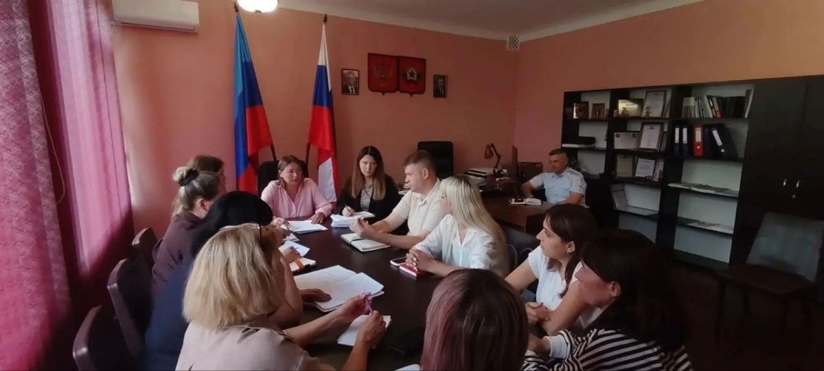 В Меловском муниципальном округе состоялись заседания комиссии по делам несовершеннолетних