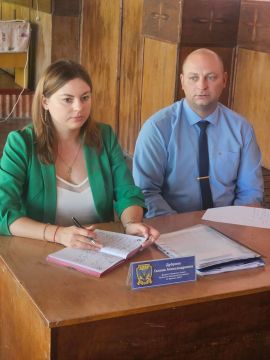 Галина Дуброва: Сегодня вместе с коллегой Сергеем Иващенко работали в Старобельском округе