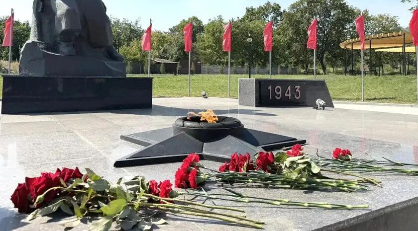 Первомайск и Стаханов отметили 83-ю годовщину освобождения от фашистов
