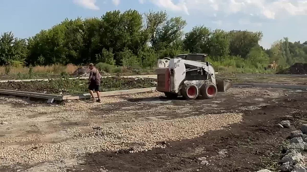 Делюсь промежуточными результатами работ по благоустройству парковой зоны между 2-м и 3-м микрорайонами (территория вокруг ФОКОТа)