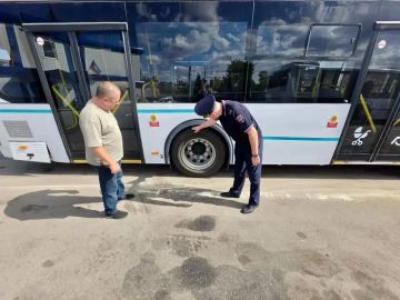 В «Луганскгортрансе» сотрудники ГИБДД провели масштабную проверку