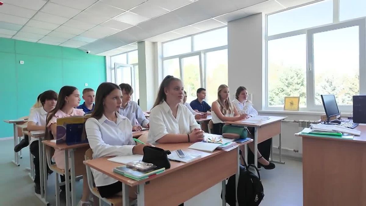 Первая учебная неделя пролетела незаметно, и сейчас, подводя её итоги, на душе становится по-особенному тепло