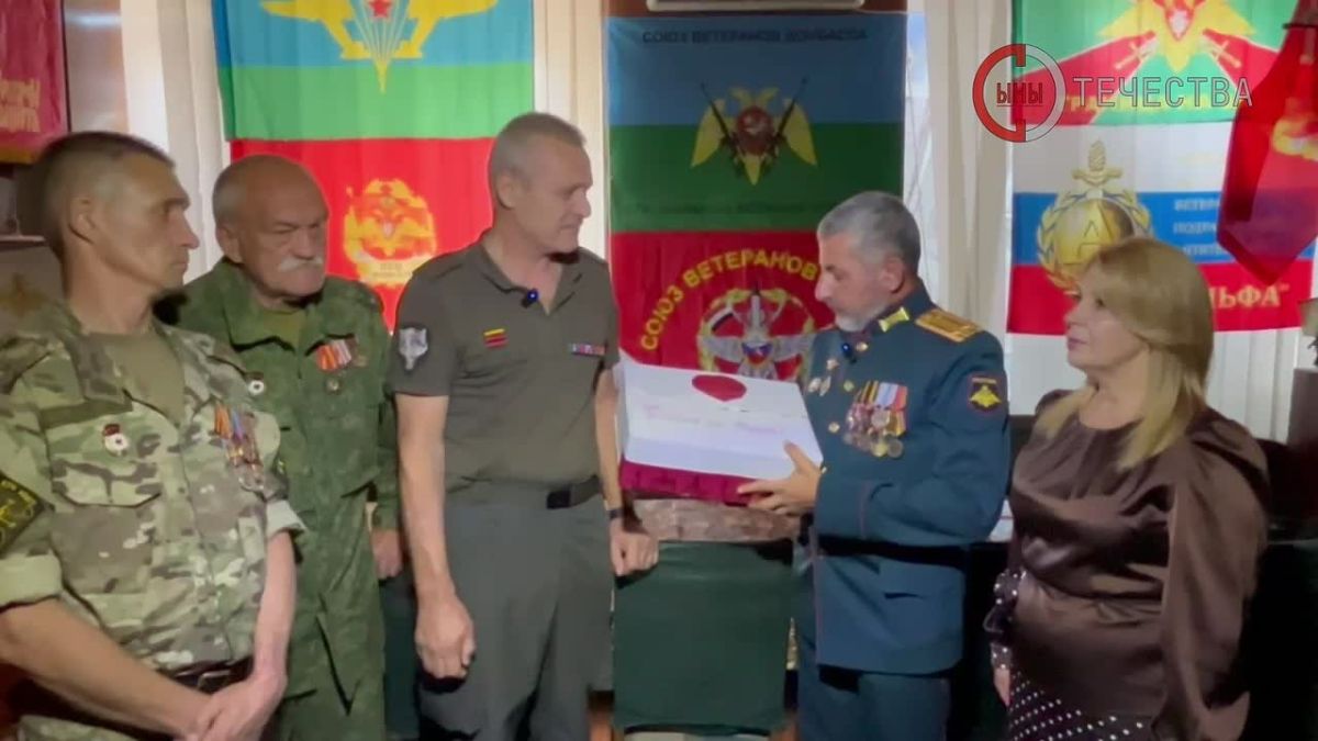 Союз Ветеранов Донбасса передали письма от ветеранов Великой Отечественной Войны бойцам находящимся на передовой