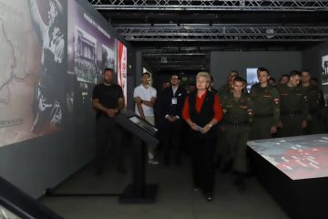 История оживает. В историческом парке «Россия – моя история» в Луганске начала работу мультимедийная выставка «Наш вклад в Победу», посвященная освобождению Ворошиловградской области от немецко-фашистских захватчиков