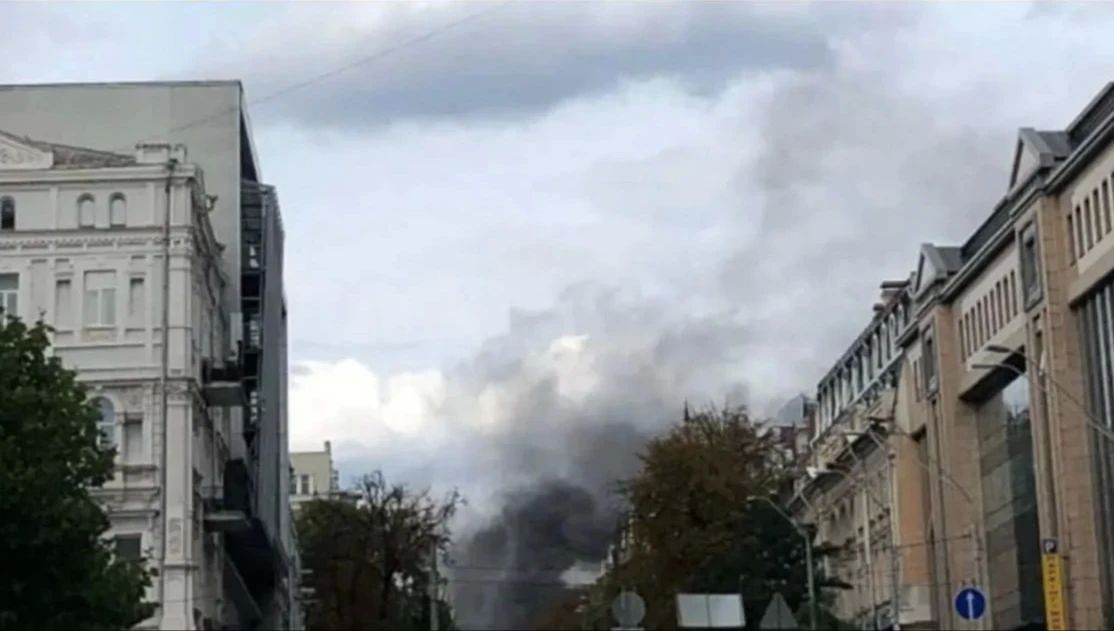 БПЛА попал в главное здание СБУ в центре Киева
