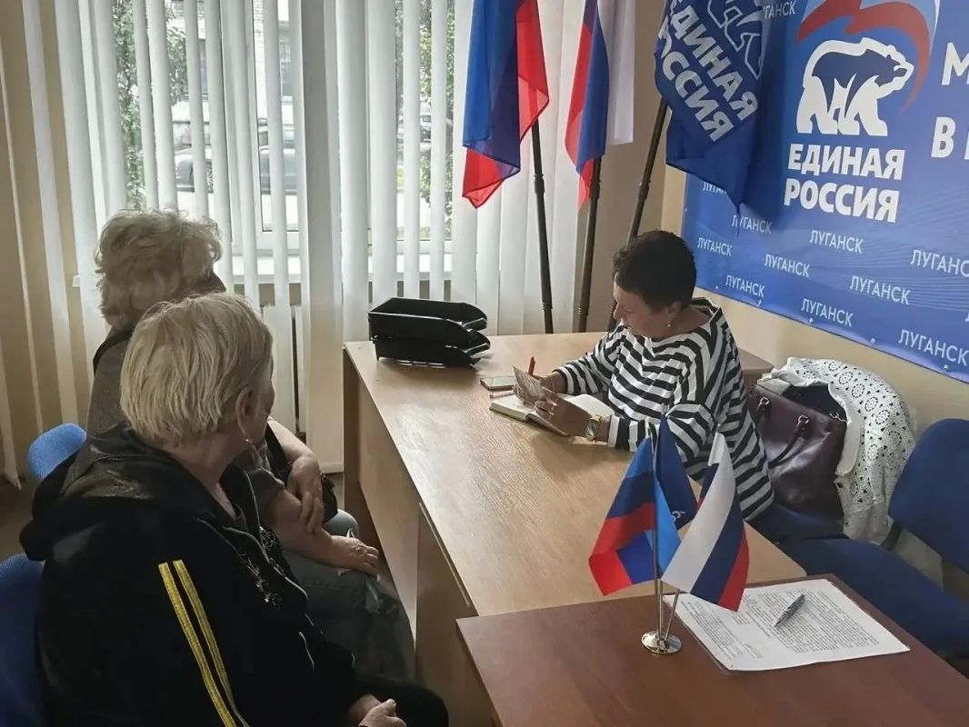 Депутат Совета городского округа Ирина Андрух провела прием в местной общественной приемной