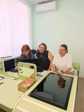 Специалисты Семейного центра - участники вебинара по безопасности образовательной среды